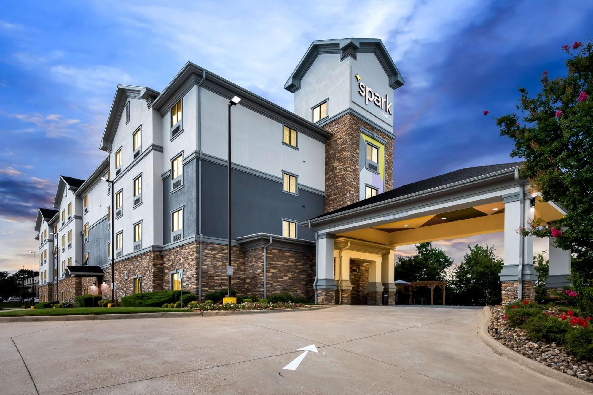 Spark By Hilton Longview Exteriér fotografie